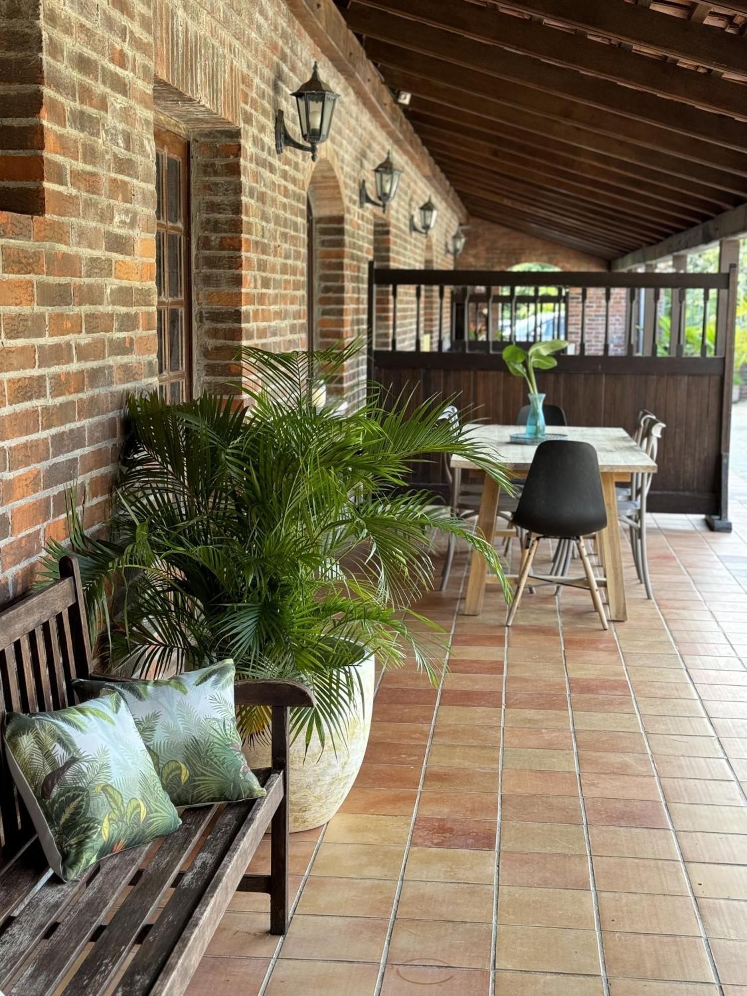 Domaine Du Chateau Les Trois-Ilets Exterior foto
